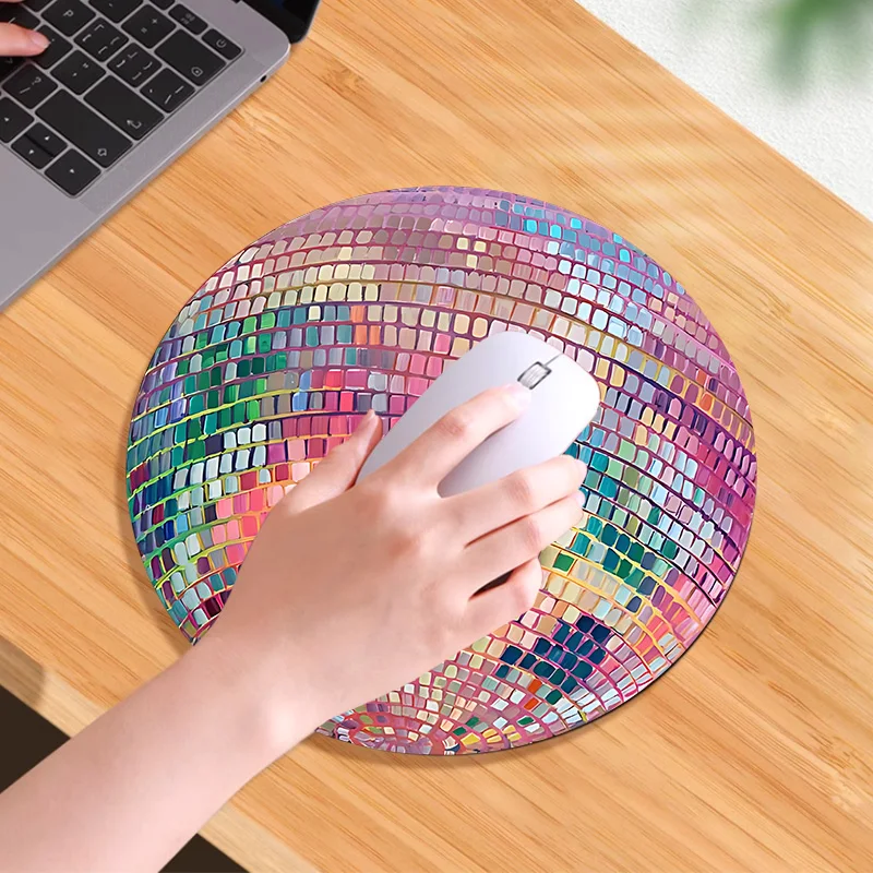 Rubber Round Pink Disco Ball M - Laptop Accessories Pink reseña y precio